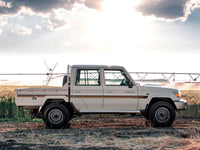 Broome Lite body stripes kit - J75 J79 Series Toyota Land Cruiser Dual Cab white vehicle