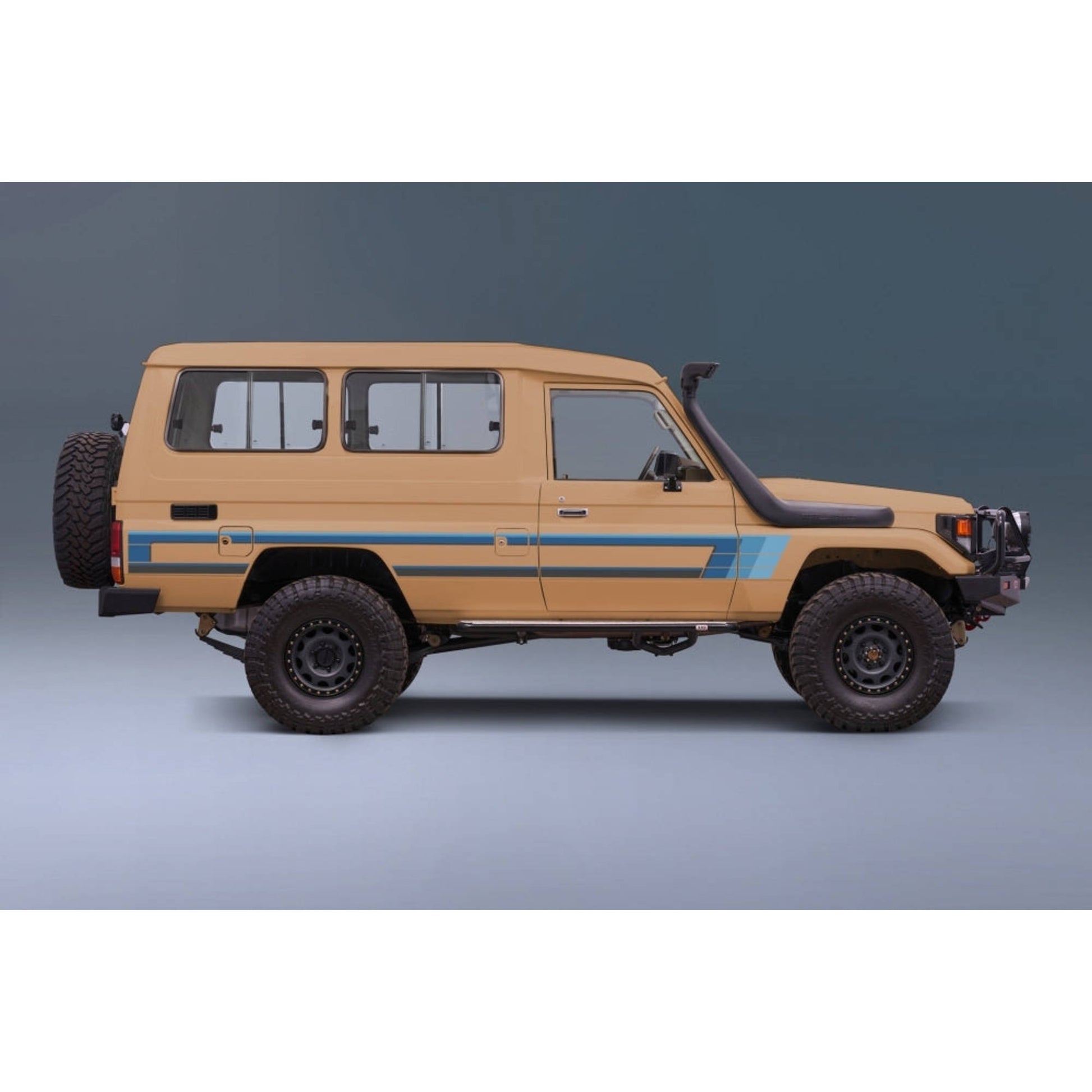 Decal Body Stripe Kit (Tweed) for the Toyota LandCruiser 75 Series (1985–1999) (view 4)