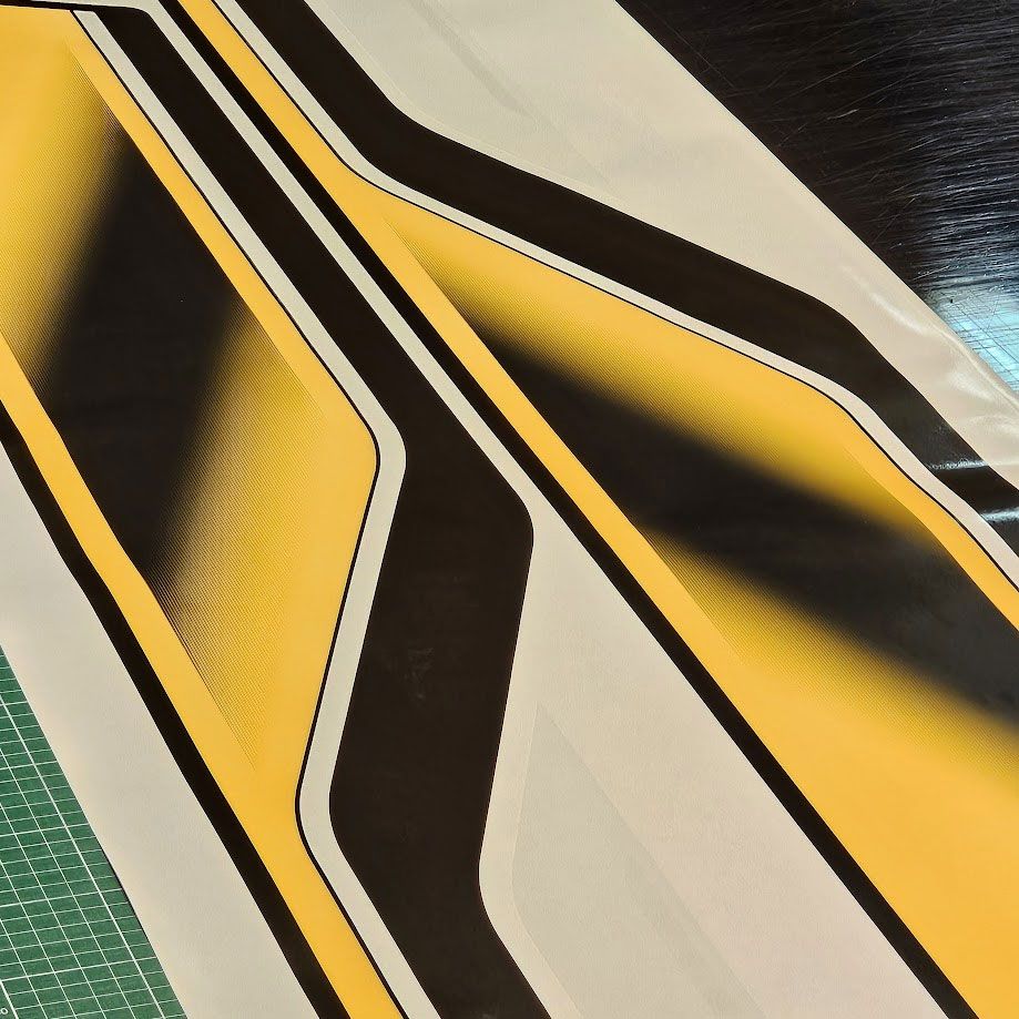 70 Series Land Cruiser Decal Body Stripe Kit (Mecca) - 76 Series (2007-)