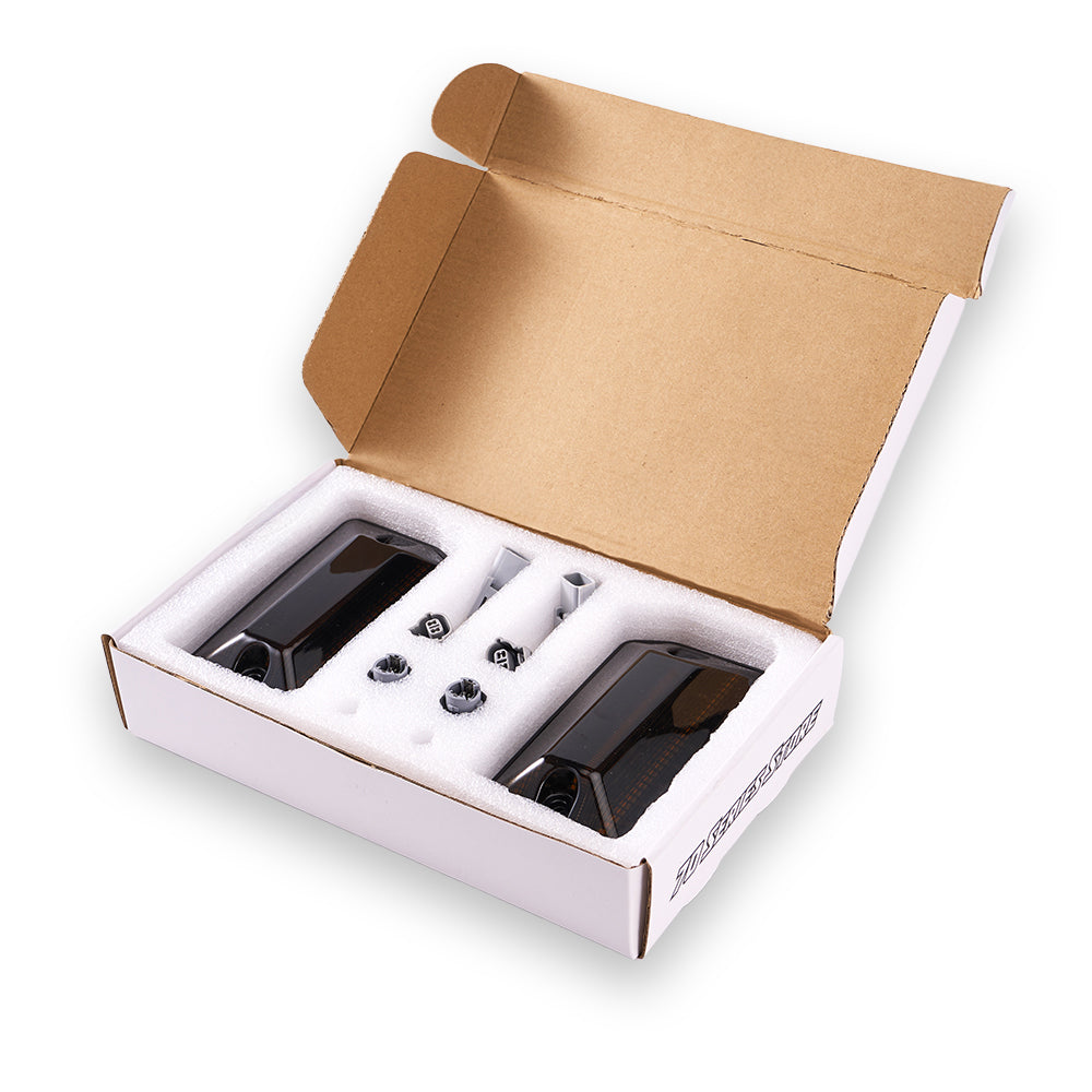 Toyota Land Cruiser Dynamic Side Indicator Lights (Pair) (2022-)